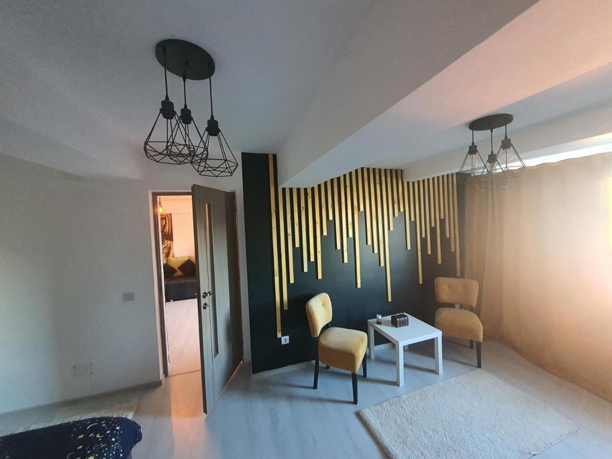 Gmg Residence Targoviste Bagian luar foto