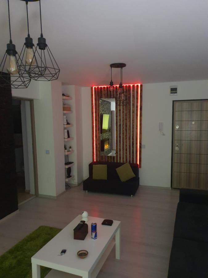Gmg Residence Targoviste Bagian luar foto