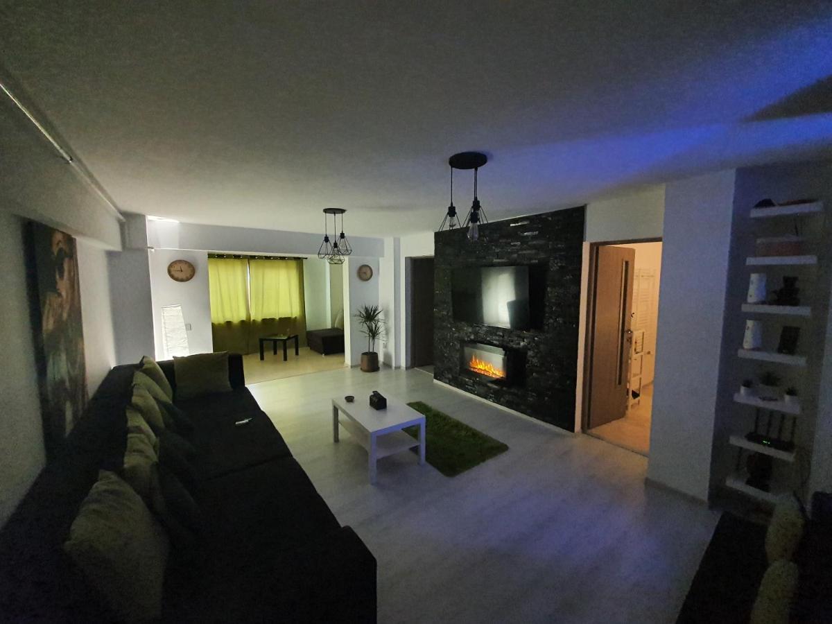 Gmg Residence Targoviste Bagian luar foto